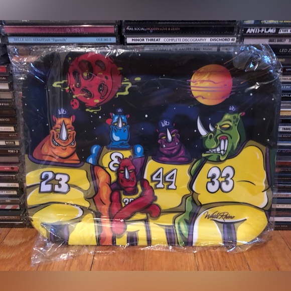 White Rhino Rolling Tray - Picture 1 of 4